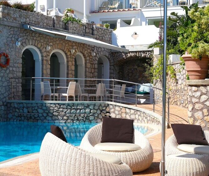 هتل La Floridiana