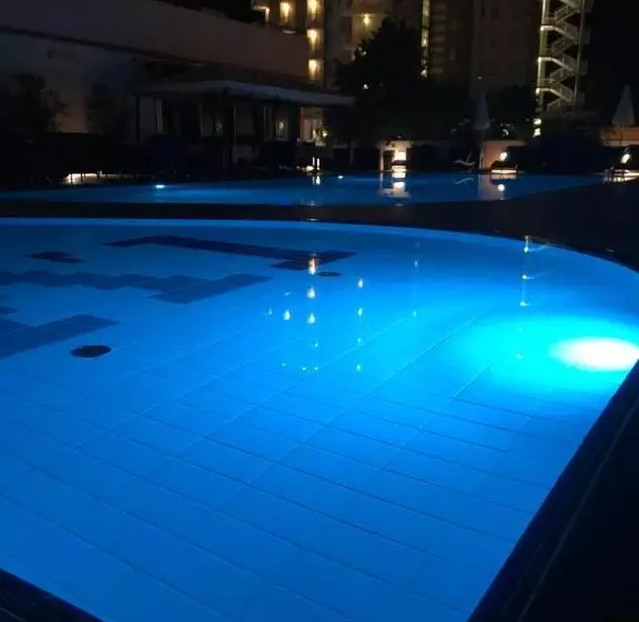 هتل Leonardo Da Vinci Wellness Spa