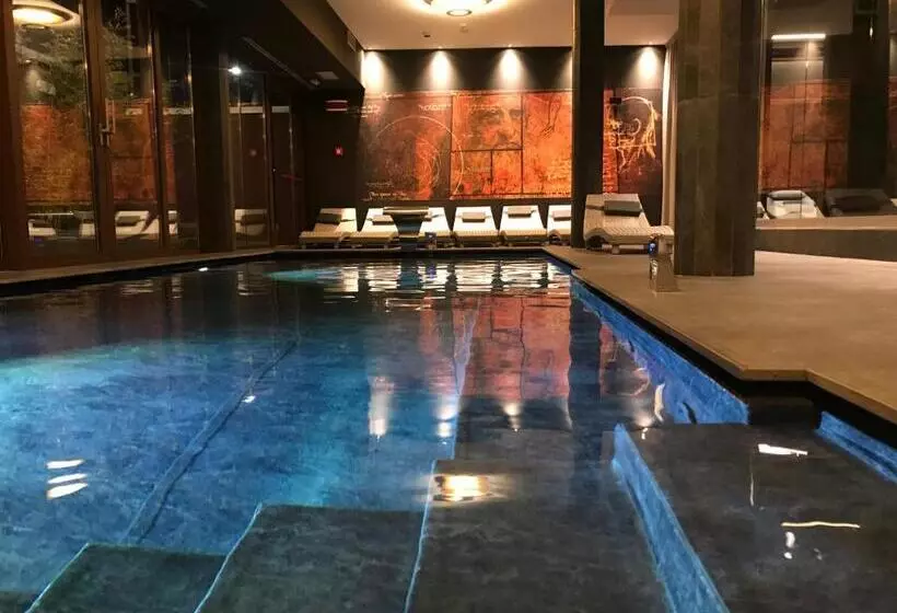 هتل Leonardo Da Vinci Wellness Spa