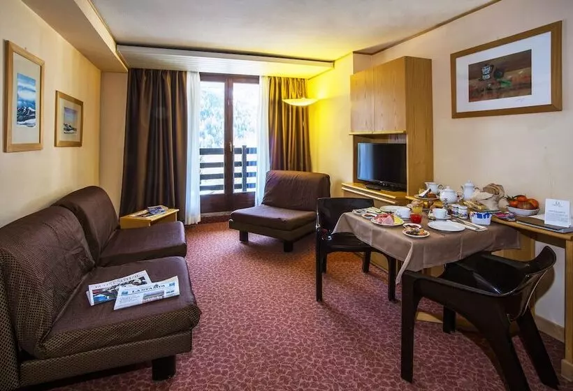 호텔 Les Jumeaux Courmayeur