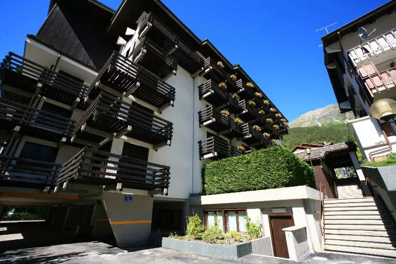 호텔 Les Jumeaux Courmayeur