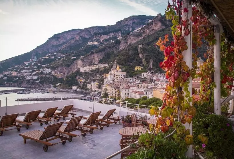 בית מלון כפרי Marina Riviera