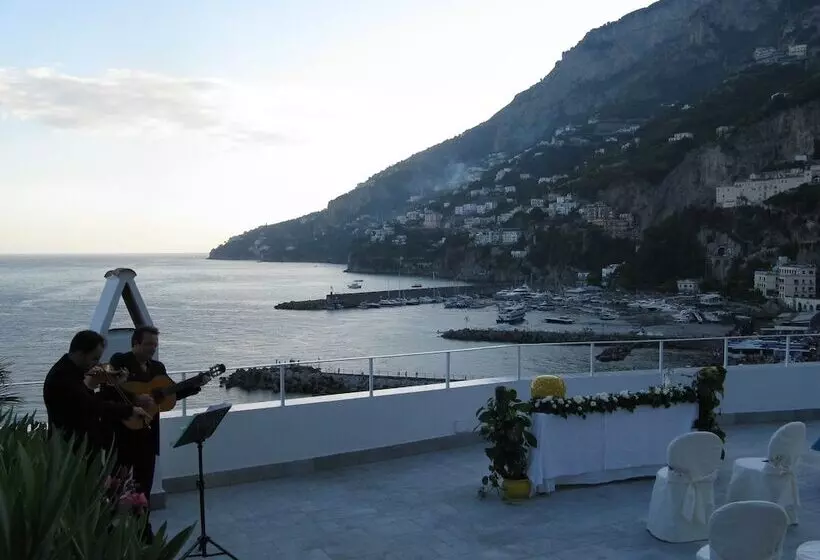 בית מלון כפרי Marina Riviera