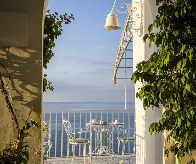 בית מלון כפרי Marina Riviera