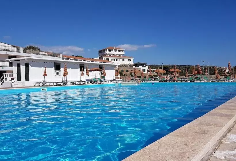 ホテル Mercure Civitavecchia Sunbay Park