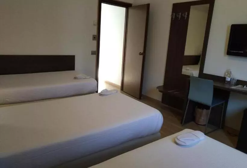 בית מלון כפרי Nuovo Albergo Italia