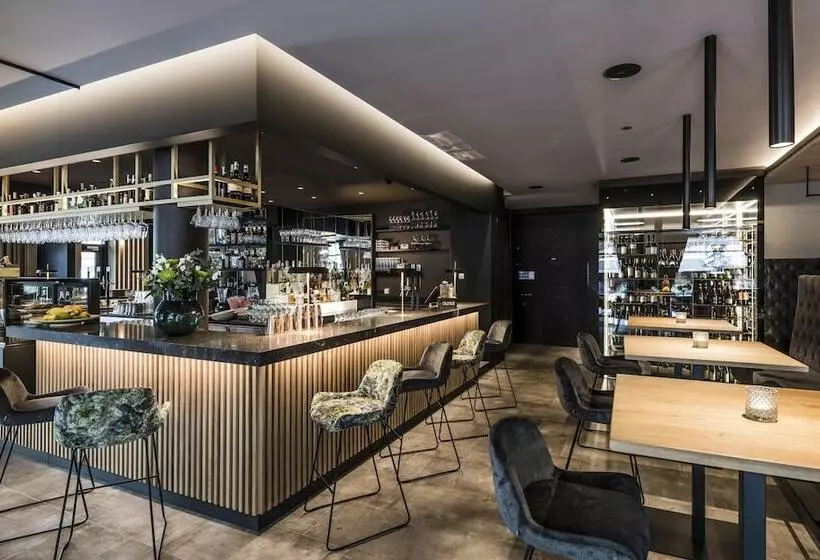 ホテル Post Alpine Cityflair