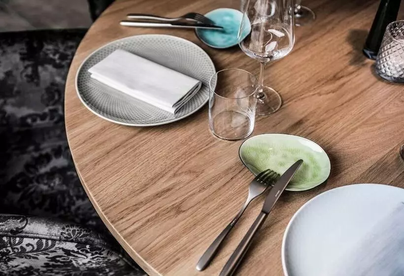 ホテル Post Alpine Cityflair