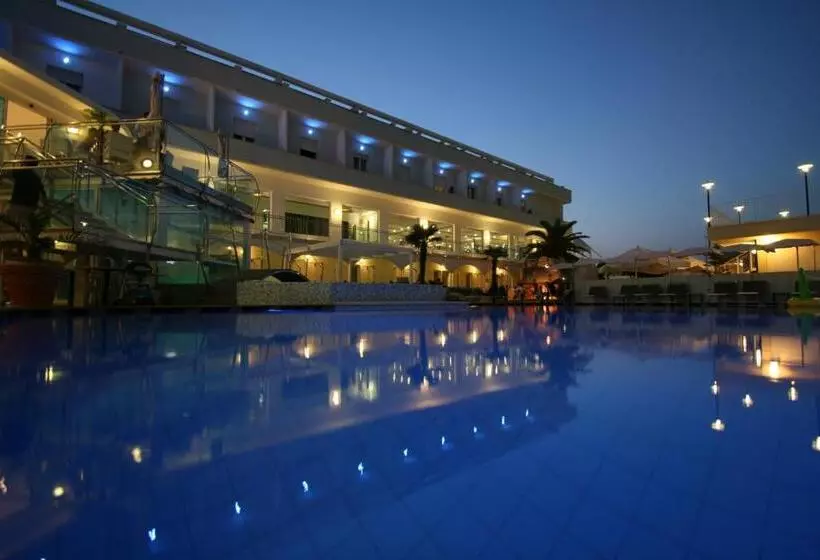 هتل Splendid Mare