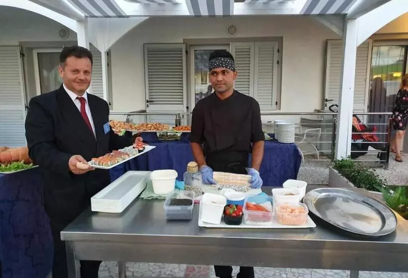 هتل Splendid Mare