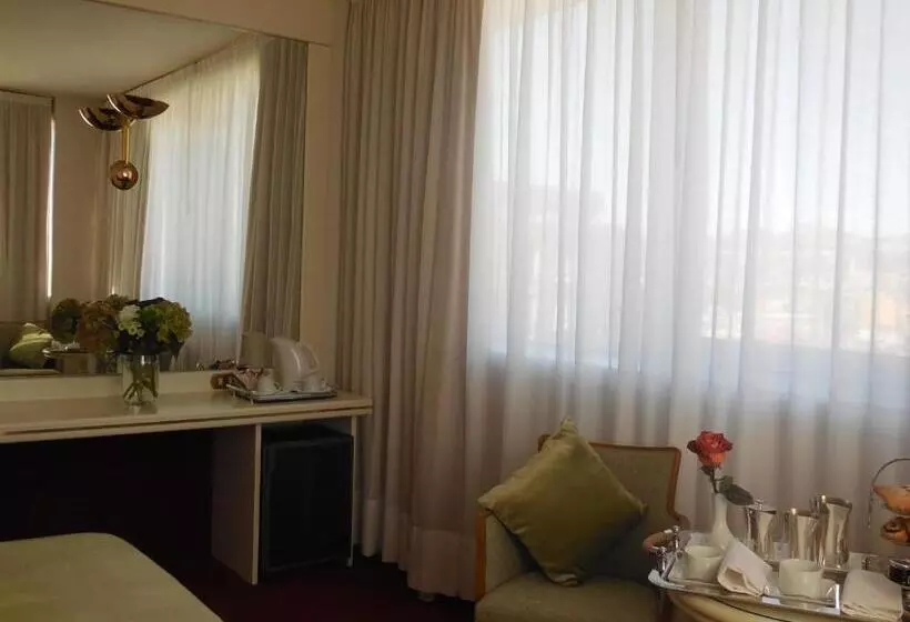 Starhotels Cristallo Palace