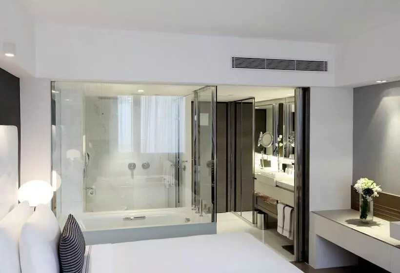 هتل The Mira Hong Kong