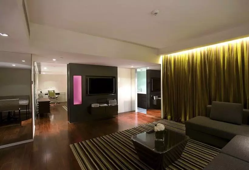 هتل The Mira Hong Kong