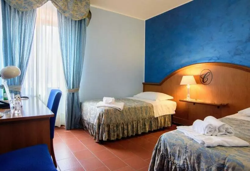 فندق Villa Cavour