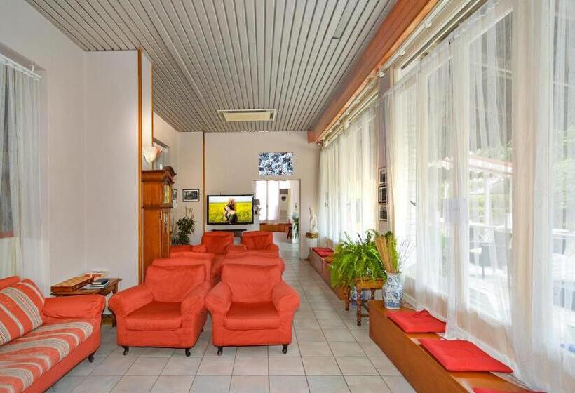 Bh Colombo Hotel Boschetto Holiday