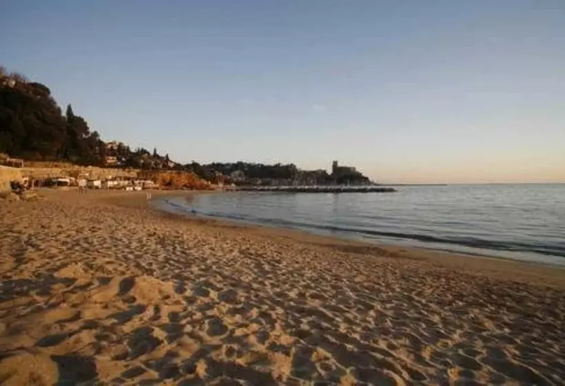 فندق Florida Lerici