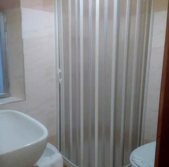 هتل Giappone Inn Parking