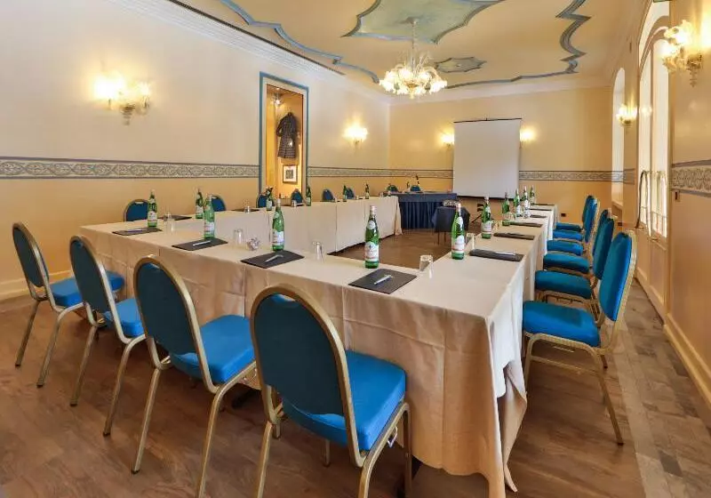 בית מלון כפרי Th Madonna Di Campiglio | Golf