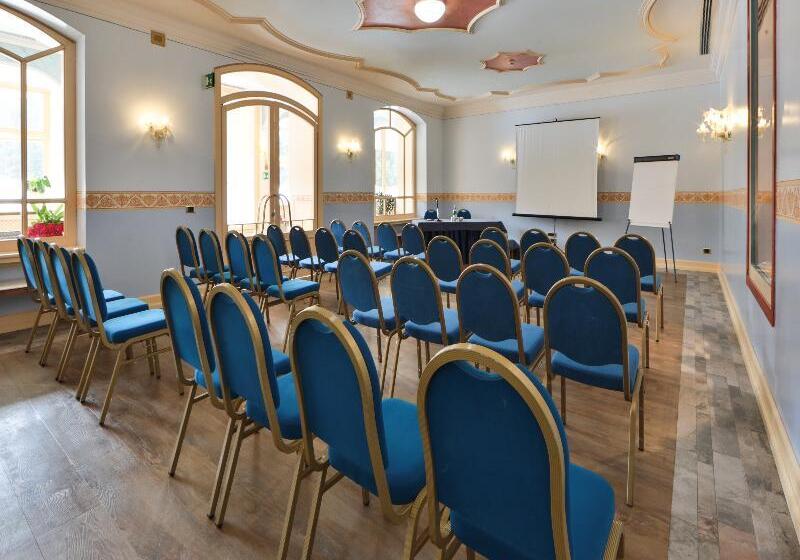 فندق Th Madonna Di Campiglio | Golf