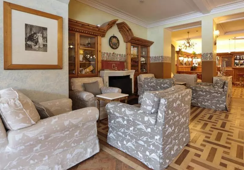 בית מלון כפרי Th Madonna Di Campiglio | Golf