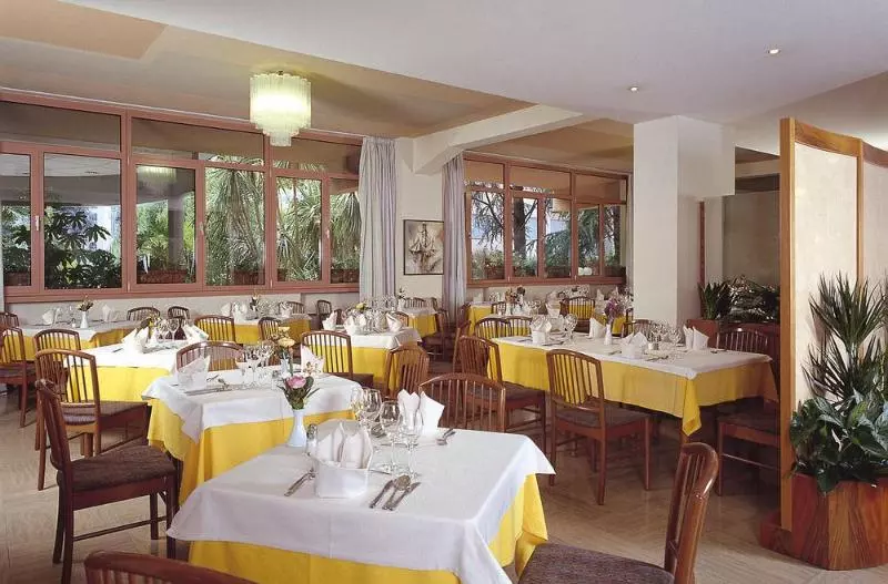 هتل La Perla  Bike