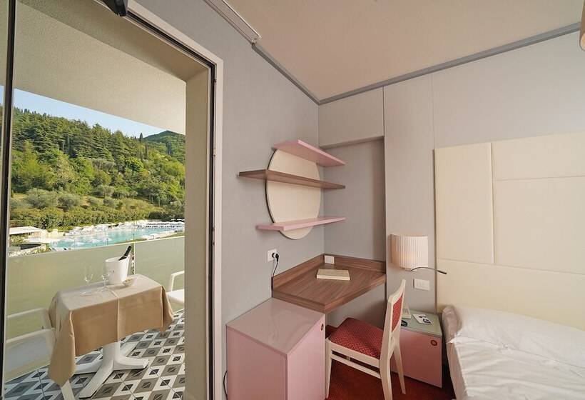 בית מלון כפרי La Perla Bike