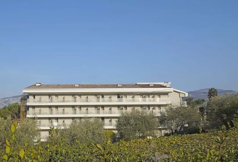 هتل La Perla  Bike