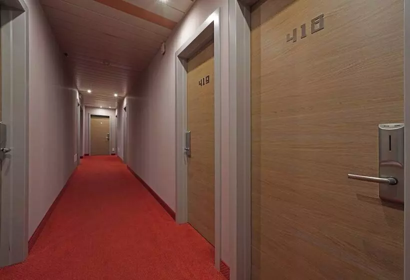 هتل La Perla  Bike