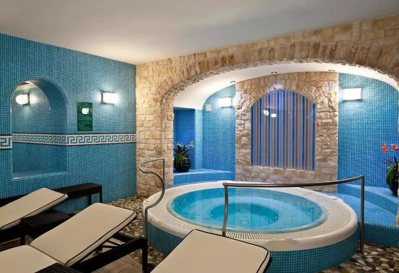 ホテル Le Querce Resort Sea Thermae & Spa