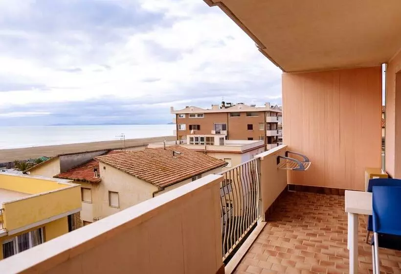 Lola Piccolo Hotel E Appartamenti