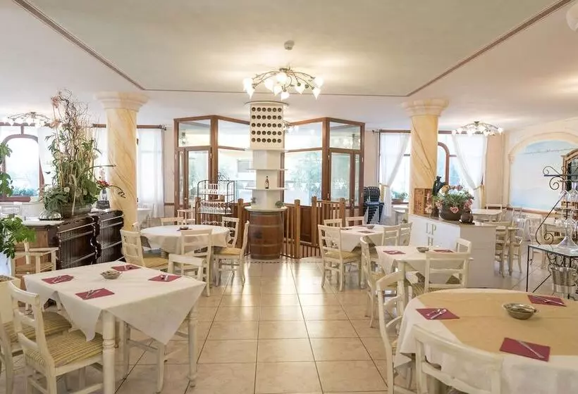 Lola Piccolo Hotel E Appartamenti