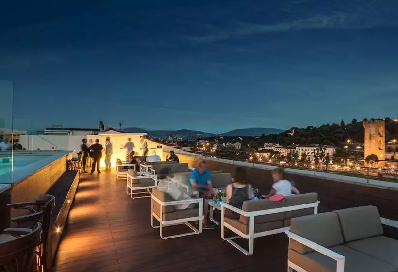 Plaza Hotel Lucchesi