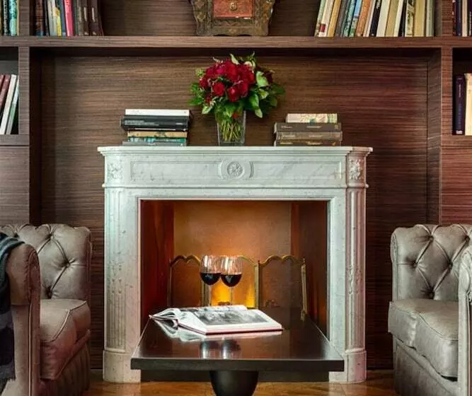 Plaza Hotel Lucchesi