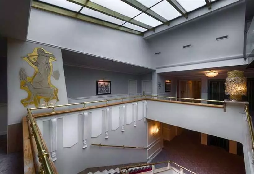 Plaza Hotel Lucchesi