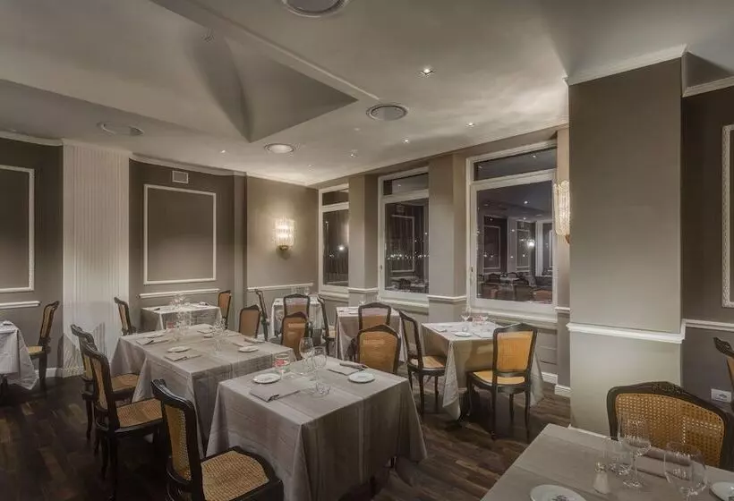 Plaza Hotel Lucchesi