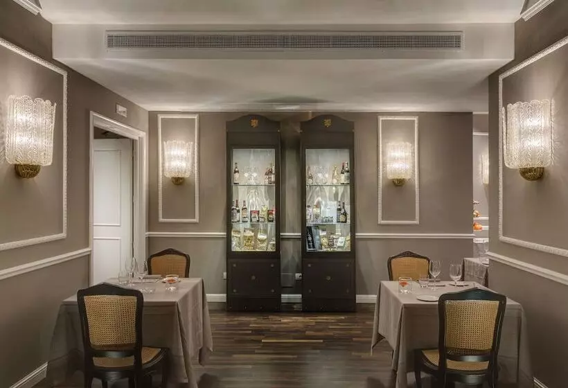 Plaza Hotel Lucchesi