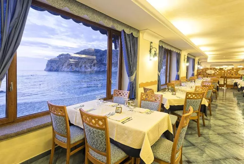 酒店 Terme Tritone Resort & Spa