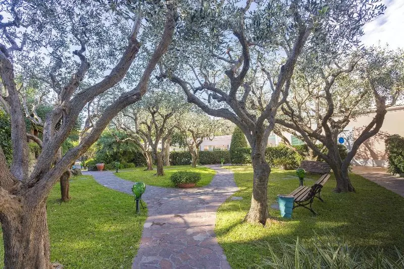 酒店 Terme Tritone Resort & Spa