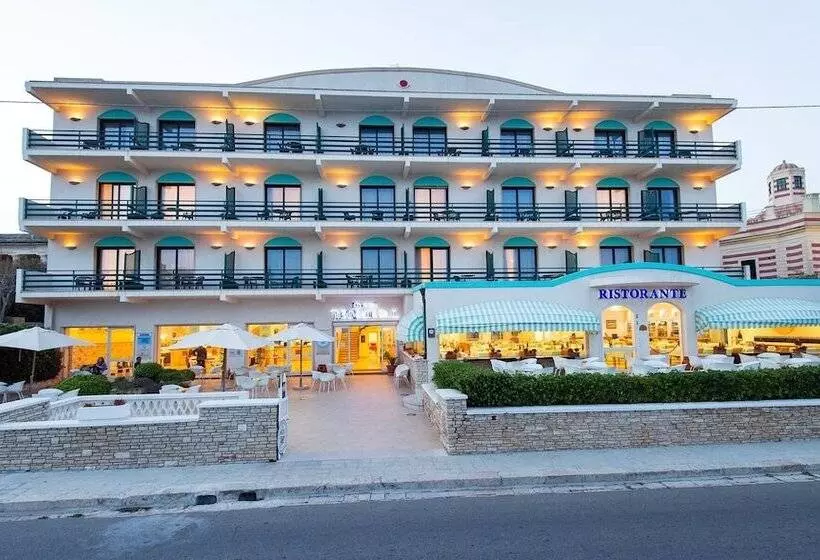 Terminal   Caroli Hotels