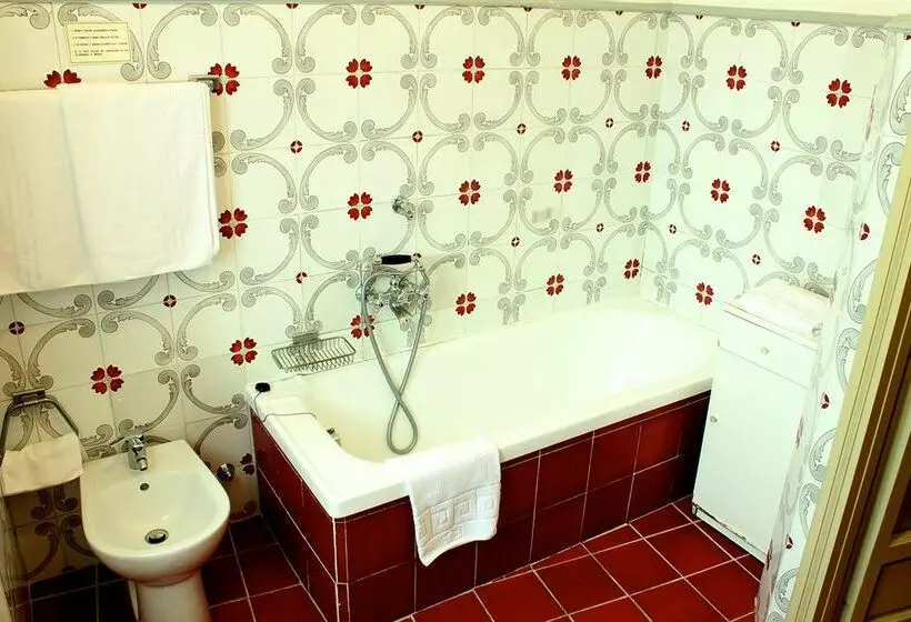 Отель Villa Le Rondini