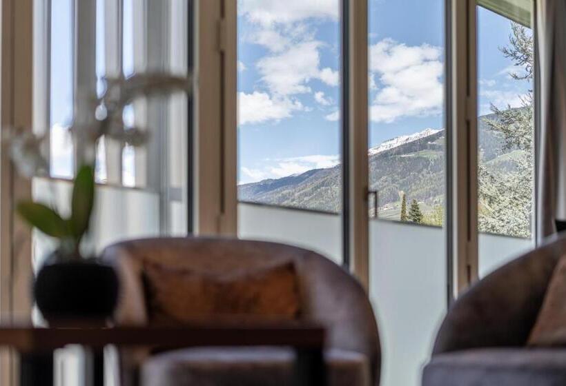 בית מלון כפרי Mignon Meran Park & Spa