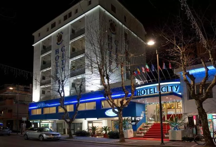 酒店 City