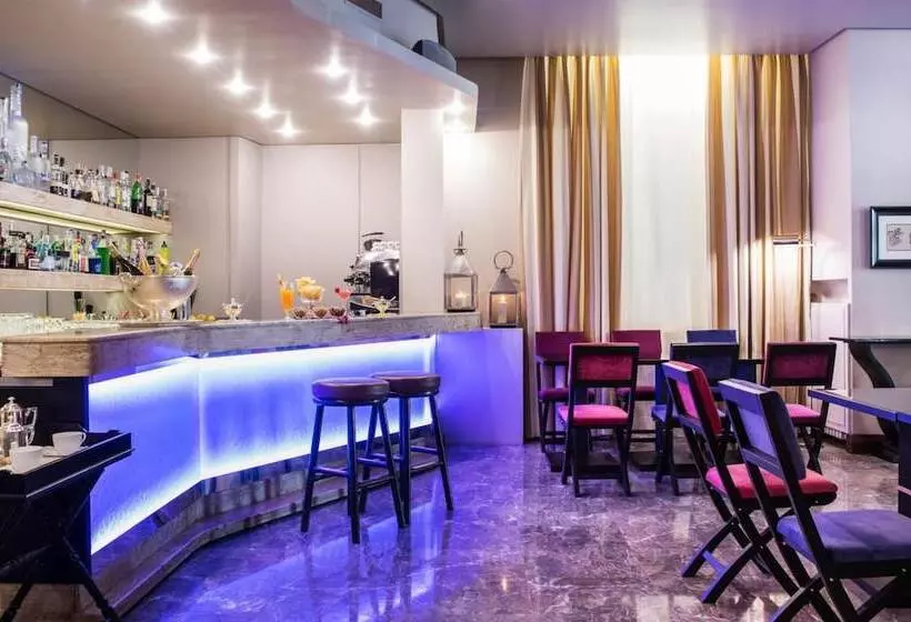 בית מלון כפרי Francia E Quirinale