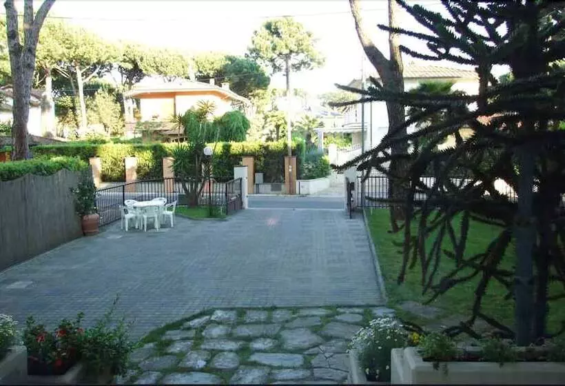 Отель Giulio Cesare