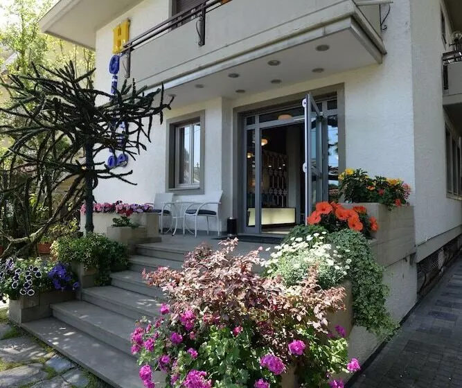 Отель Giulio Cesare