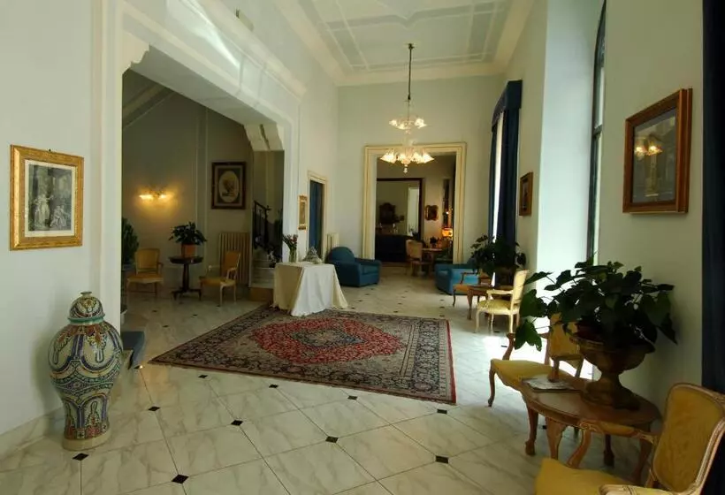 ホテル Grande Albergo Quattro Stagioni