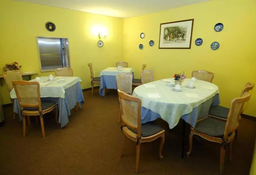 ホテル Grande Albergo Quattro Stagioni