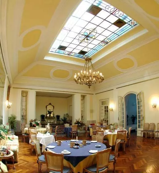 ホテル Grande Albergo Quattro Stagioni