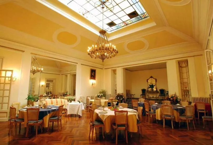 ホテル Grande Albergo Quattro Stagioni