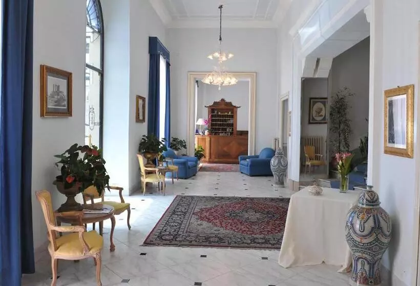 ホテル Grande Albergo Quattro Stagioni